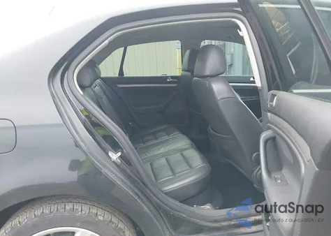 2006 Volkswagen Jetta Tdi from USA, damaged, VIN 3VWDT71K06M029275